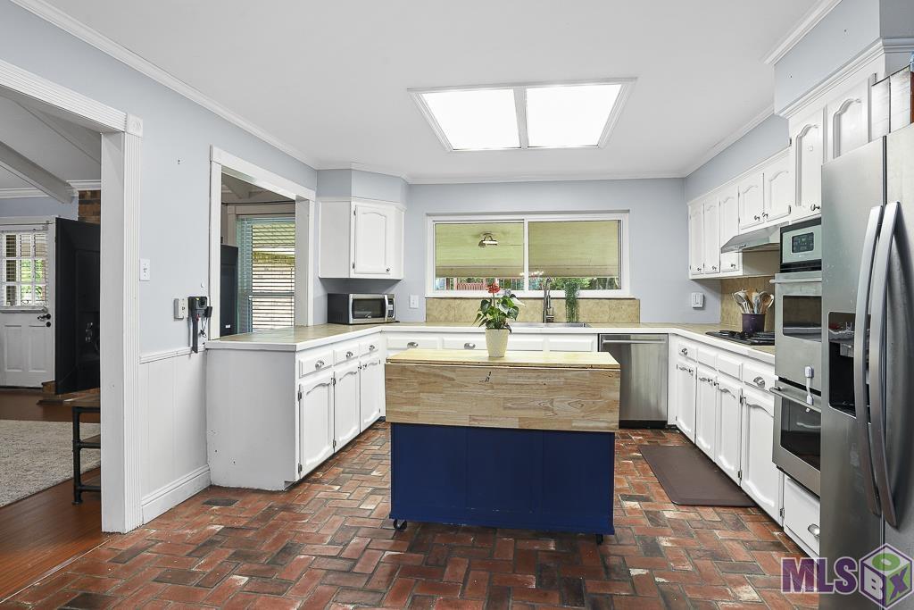 12703 Country Ridge Avenue Baton Rouge, LA 70816 - Photo 5 of 27 Gallery Image 5