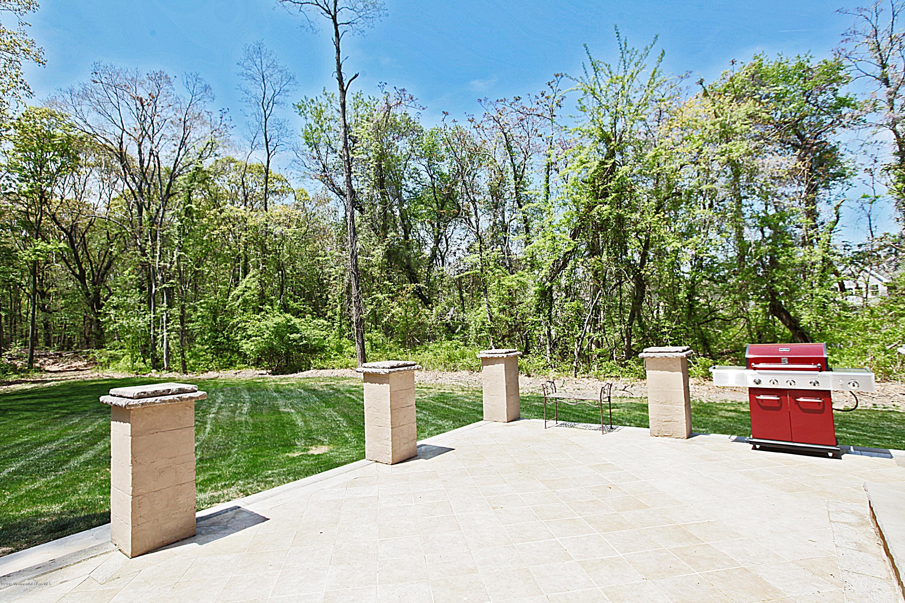 312 Hockhockson Road Tinton Falls, NJ 07724 - Photo 13 of 14 Patio