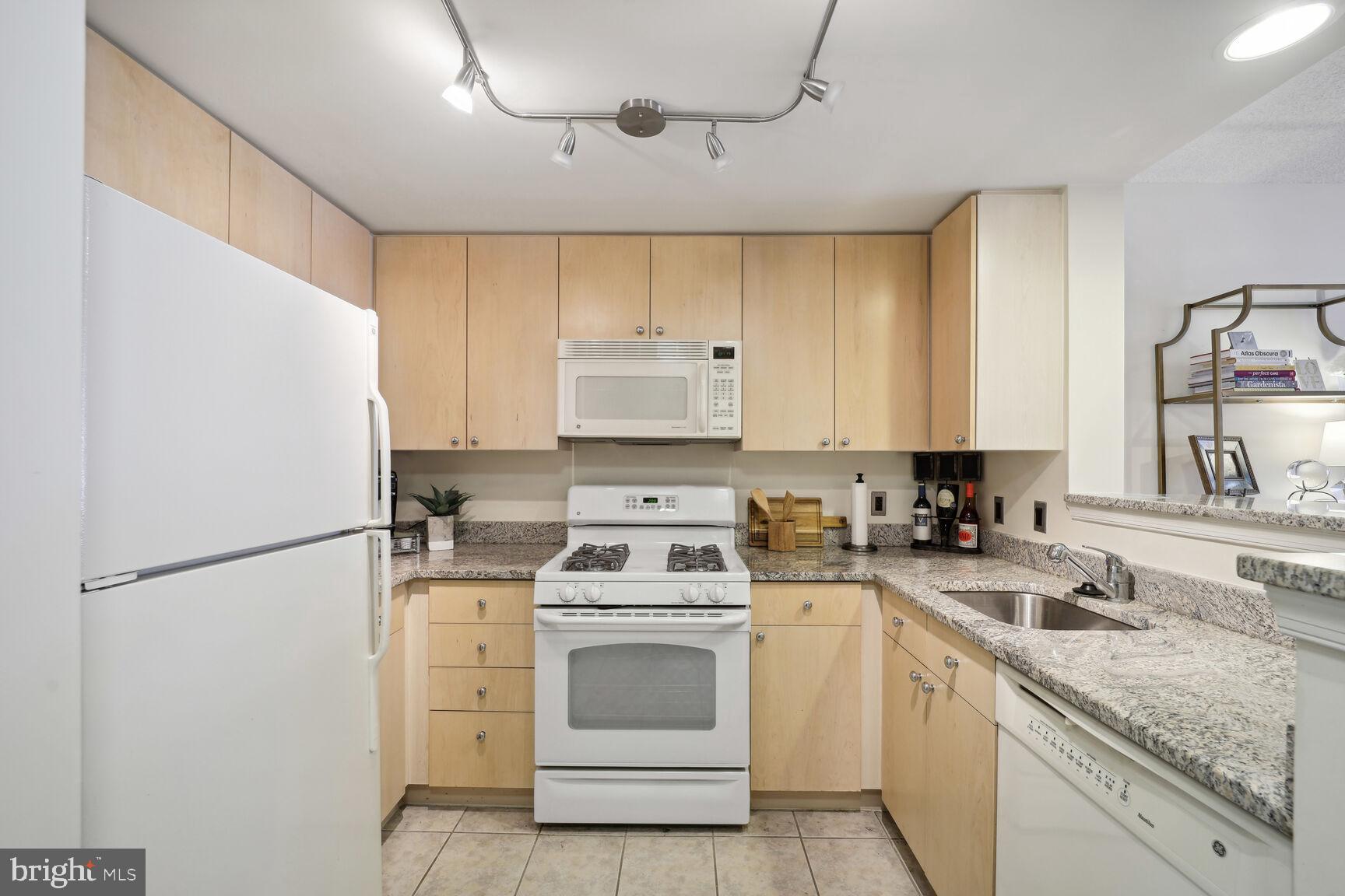930 Wayne Avenue, Unit 1311 Silver Spring, MD 20910 - Photo 13 of 25 Gallery Image 13