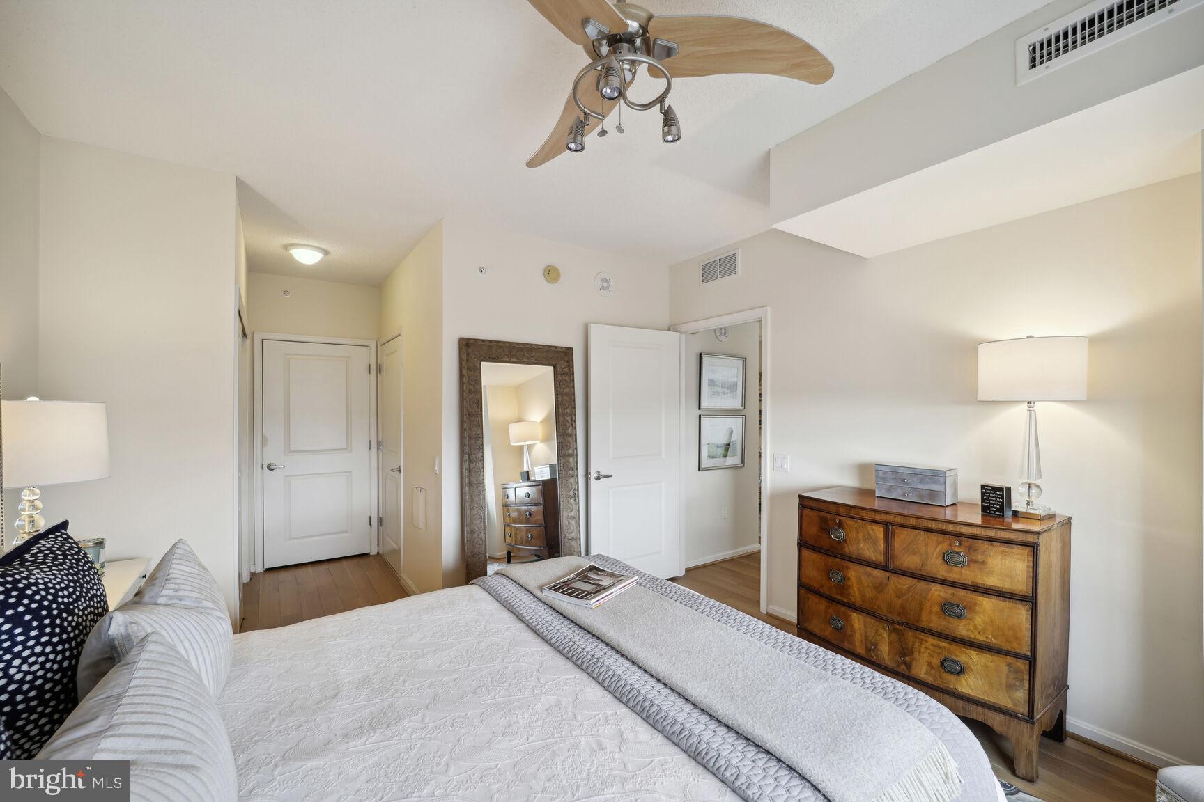 930 Wayne Avenue, Unit 1311 Silver Spring, MD 20910 - Photo 16 of 25 Gallery Image 16