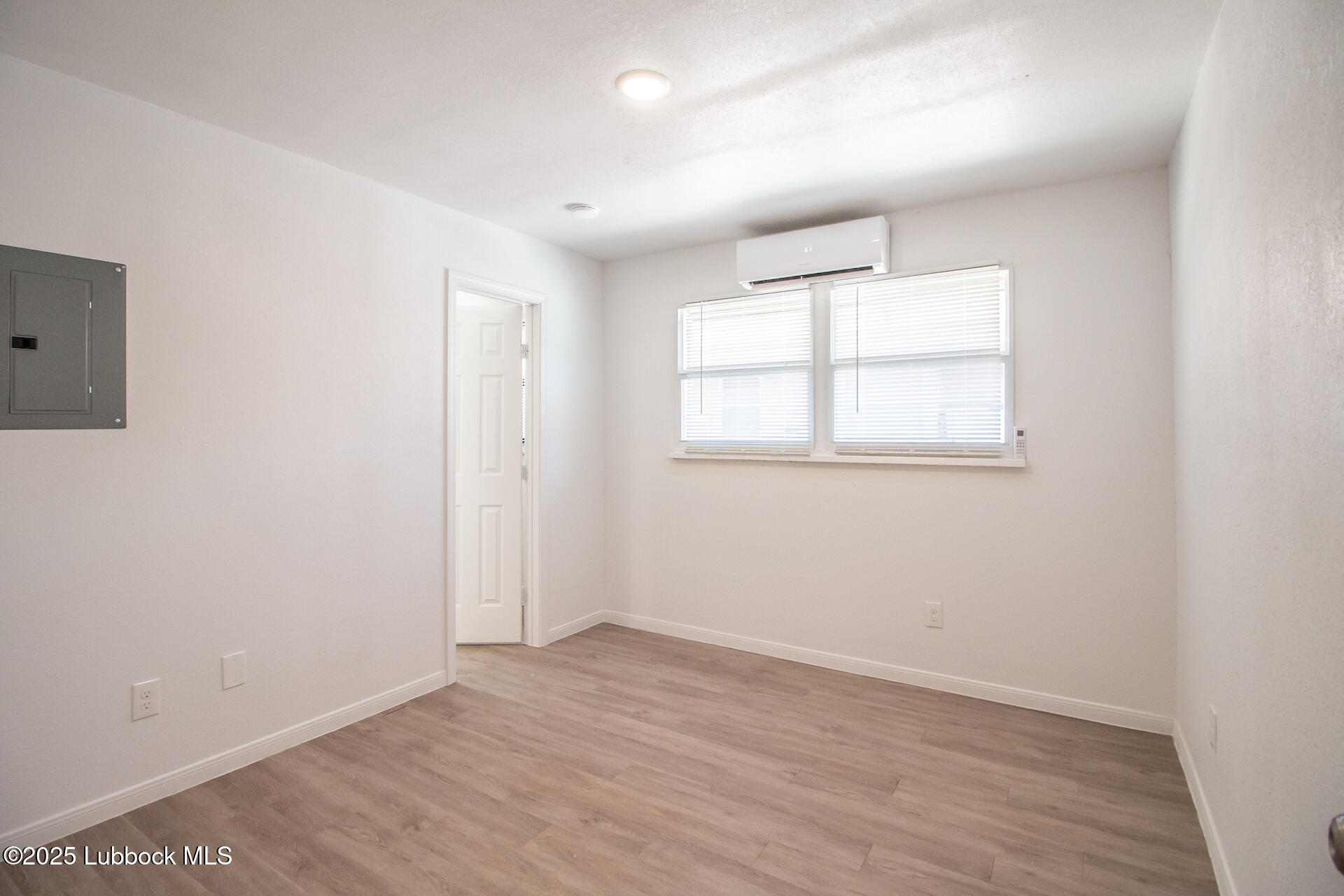 1610 45th Street Lubbock, TX 79412 - Photo 14 of 24 IMG_1544