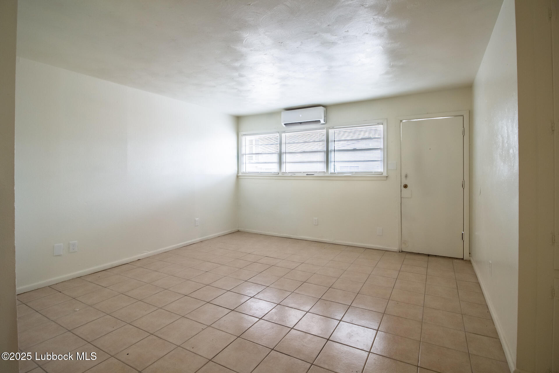 1610 45th Street Lubbock, TX 79412 - Photo 17 of 24 IMG_1551-HDR