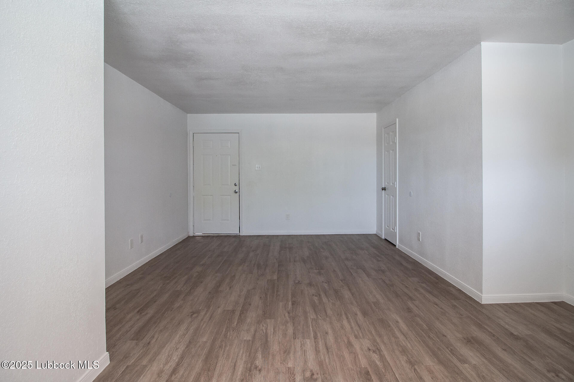 1610 45th Street Lubbock, TX 79412 - Photo 9 of 24 IMG_1534