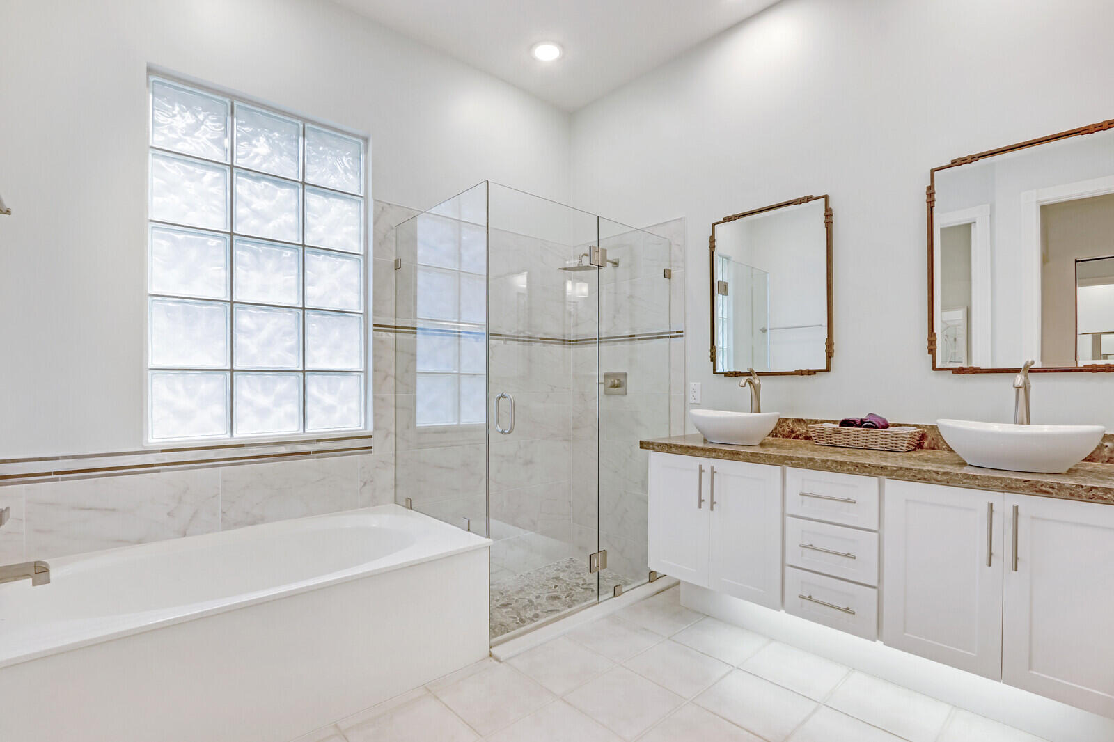 307 Sweet Bay Circle Jupiter, FL 33458 - Photo 11 of 21 13-Main Bath