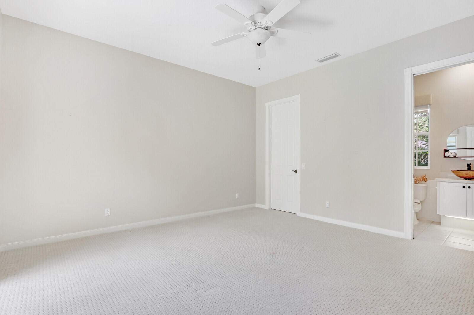 307 Sweet Bay Circle Jupiter, FL 33458 - Photo 13 of 21 15-Guest Bedroom