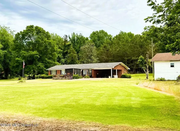 $160,000 | 506 Highway 32, Bruce, MS 38915