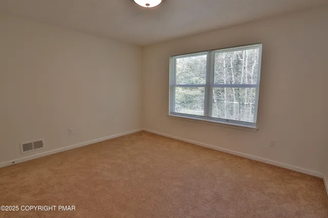 $525,000 | 163 Scenic Drive, Blakeslee, PA 18610