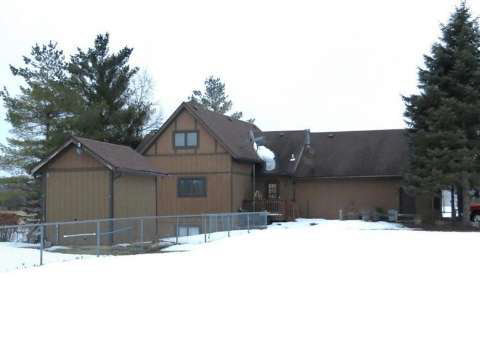 6242 West Stanley Road Mount Morris, MI 48458 - Photo 2 of 28 20394649-1.JPG
