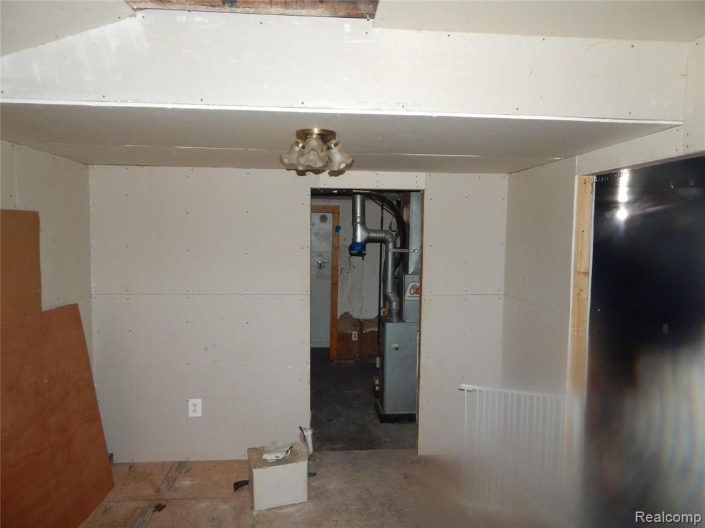 26844 Beverly Road Taylor, MI 48180 - Photo 14 of 21