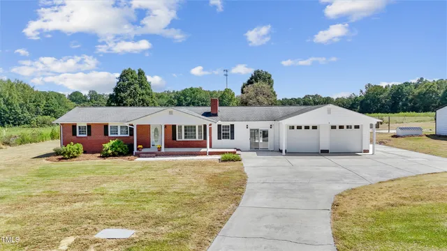 $290,000 | 1580 North Honeycutt Street, Benson, NC 27504