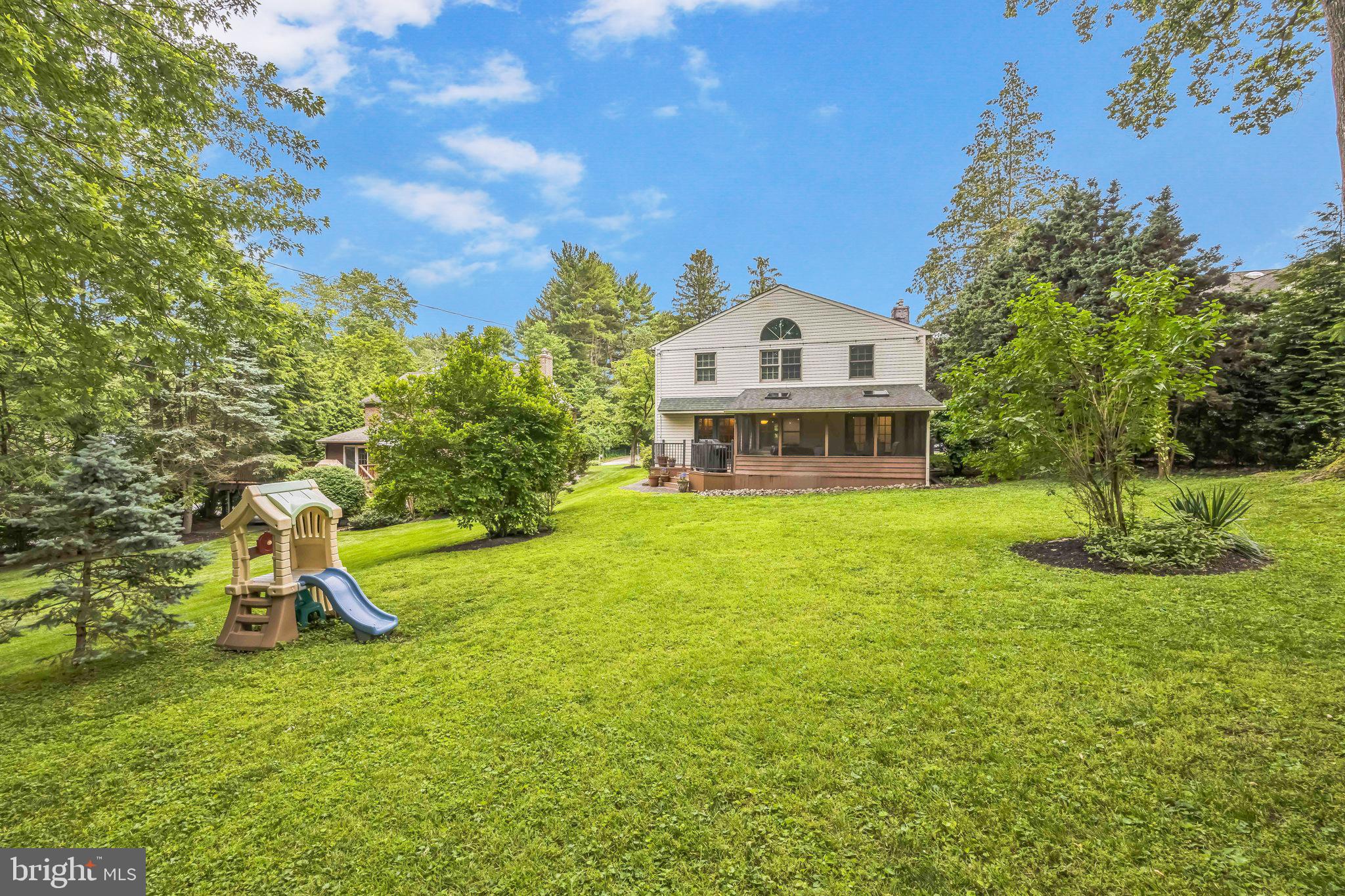 727 Hemlock Road Media, PA 19063 - Photo 5 of 37 a house view with a garden space