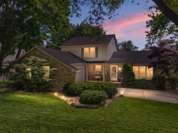 $465,000 | 21934 Shadybrook Drive, Novi, MI 48375