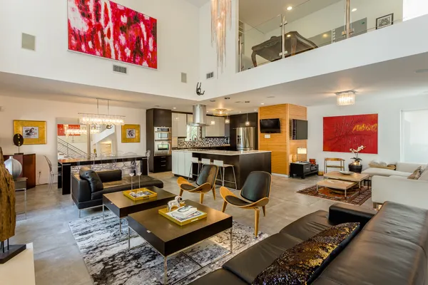 $4,990 | 2005 Potomac Drive, Unit B, Houston, TX 77057