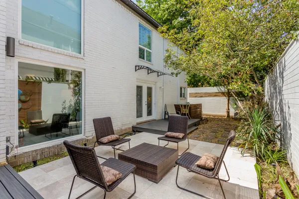 $4,990 | 2005 Potomac Drive, Unit B, Houston, TX 77057