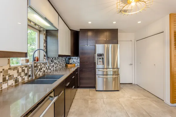 $4,990 | 2005 Potomac Drive, Unit B, Houston, TX 77057