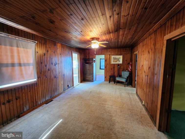 91 River Road Elkton, MD 21921 - Photo 12 of 19 Living Room