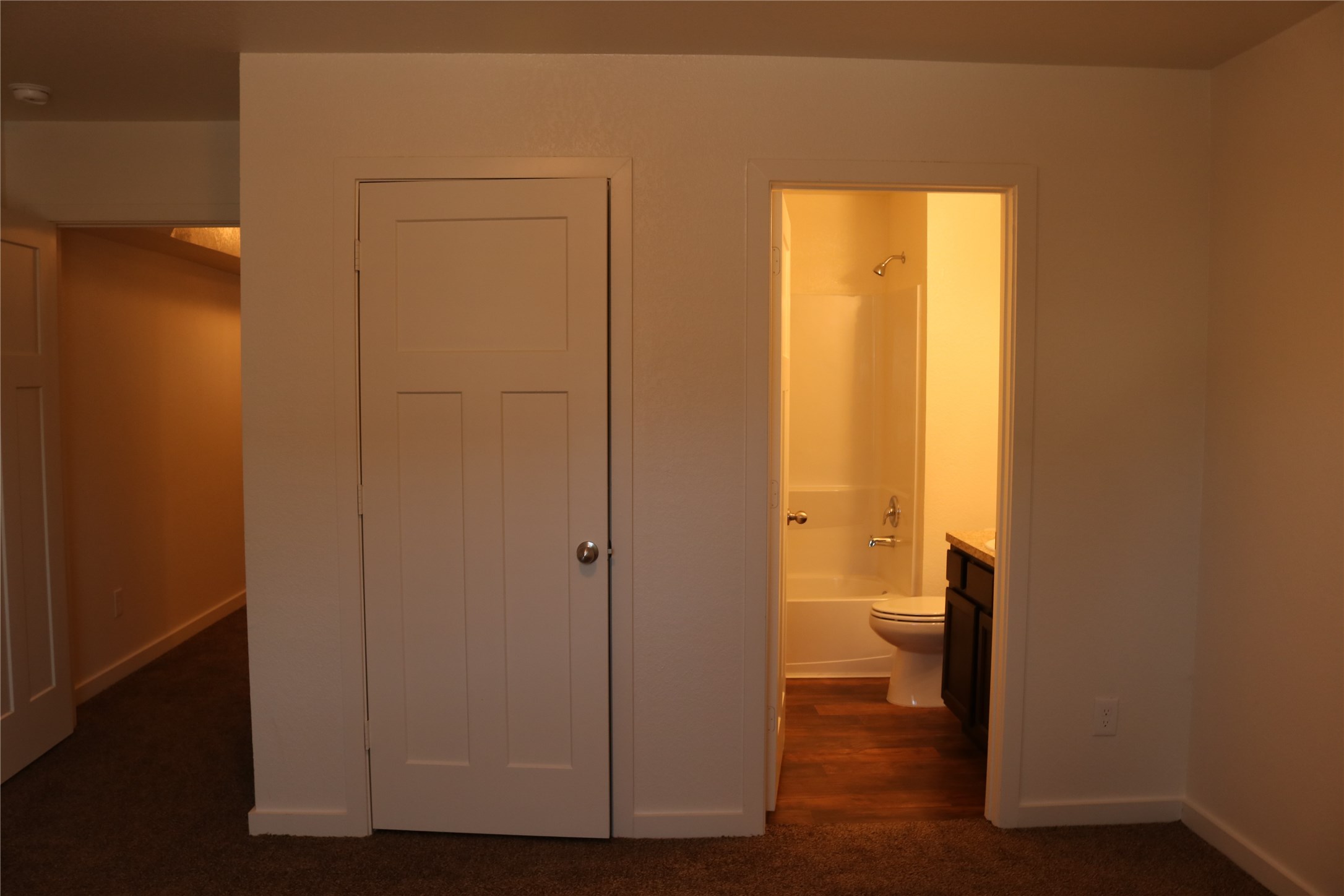 10535 Mills Road, Unit 3B Houston, TX 77070 - Photo 17 of 48