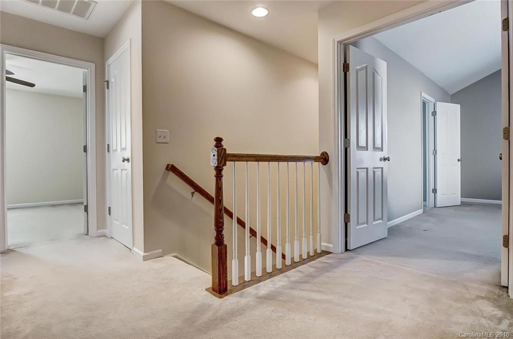79297 Ridgehaven Road Lancaster, SC 29720 - Photo 21 of 36 a view of a hallway with entryway