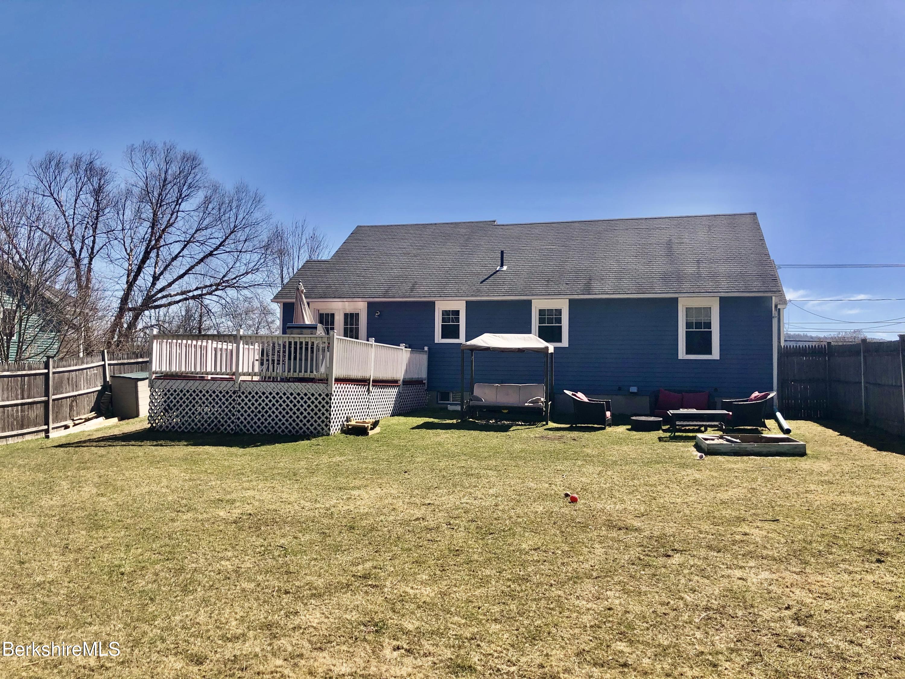 886 Holmes Road Pittsfield, MA 01201 - Photo 19 of 37 Back View