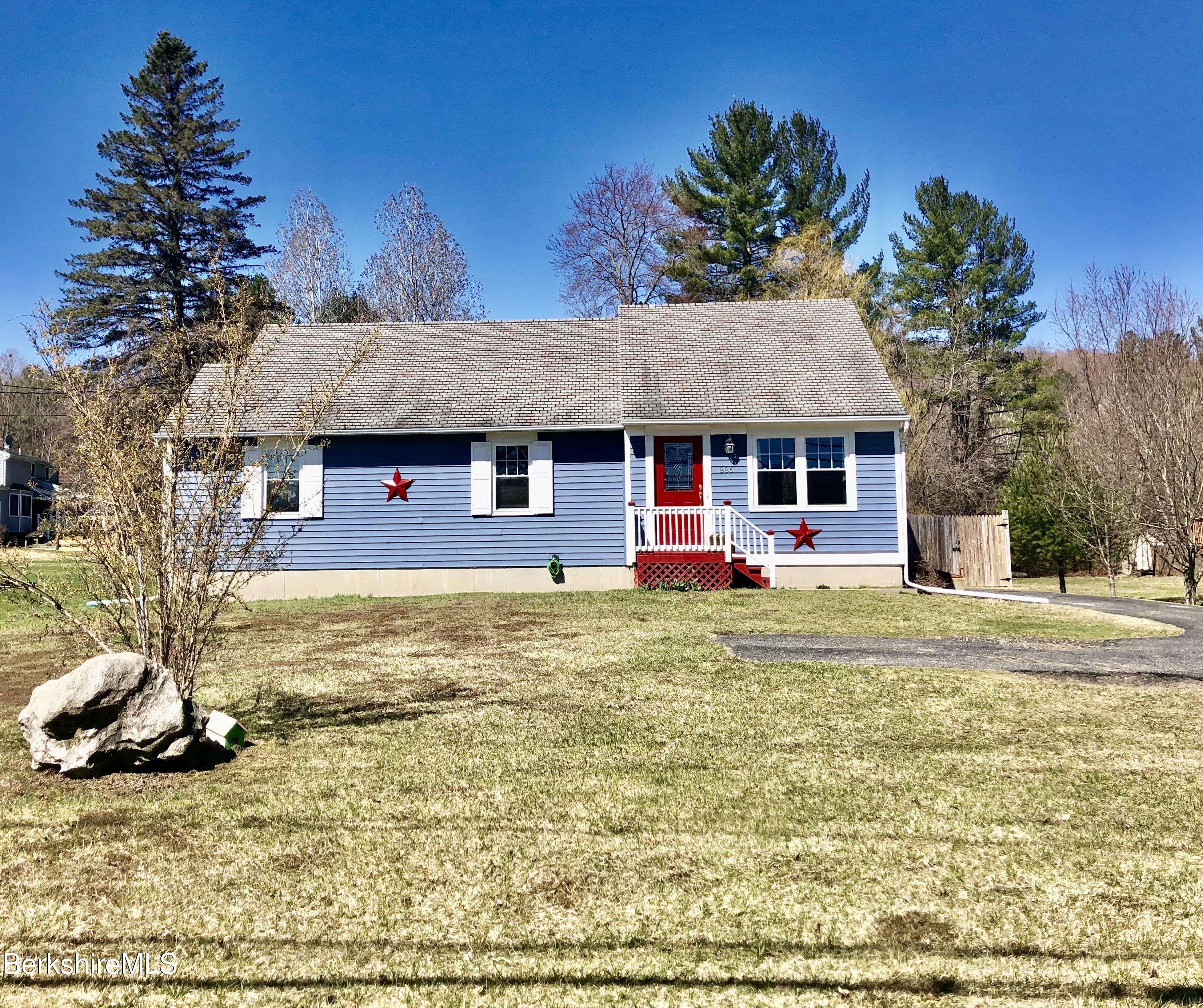 886 Holmes Road Pittsfield, MA 01201 - Photo 22 of 37 Front View