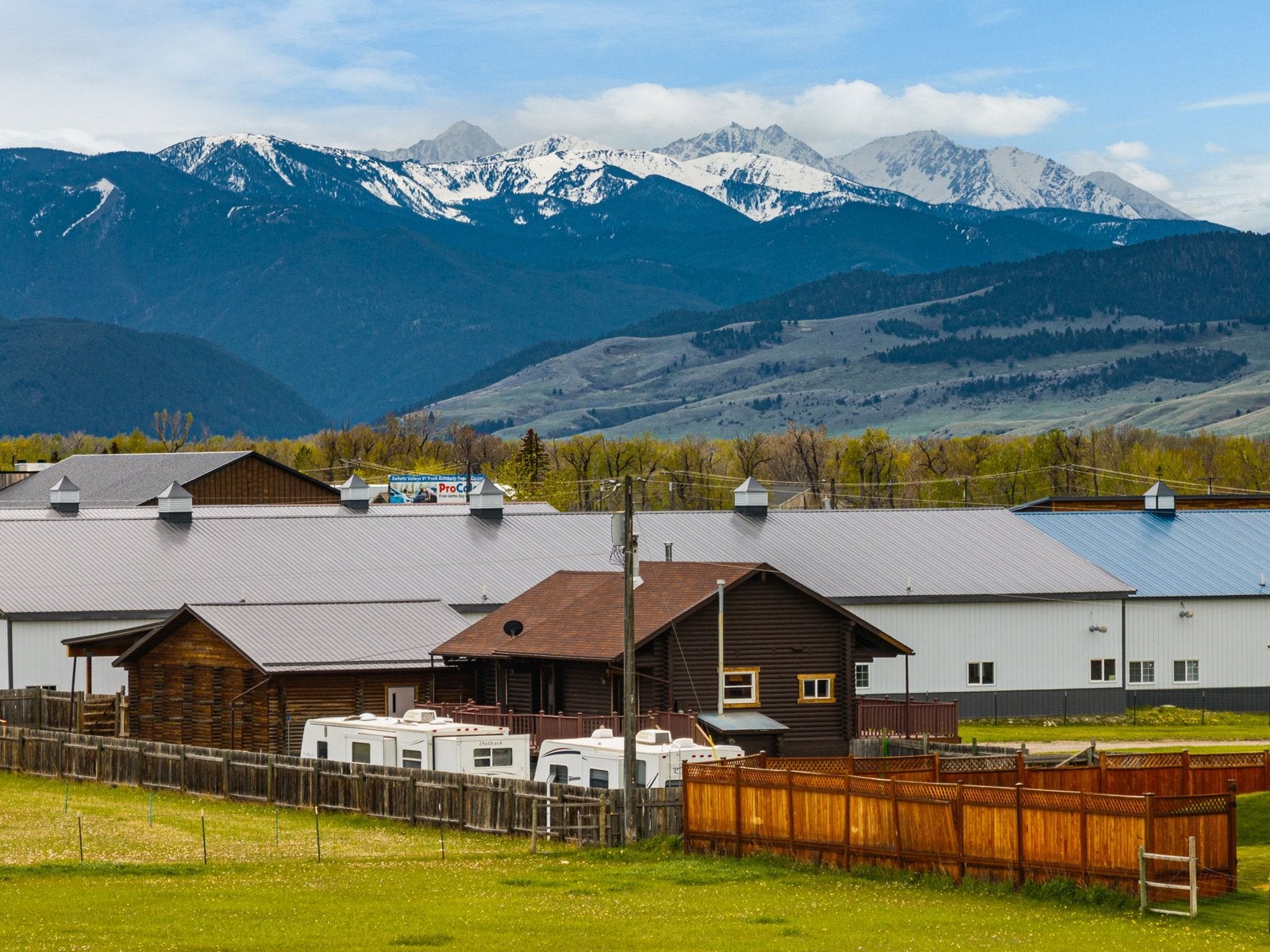 77300 Gallatin Road Bozeman, MT 59718 - Photo 12 of 98 Gallery Image 12