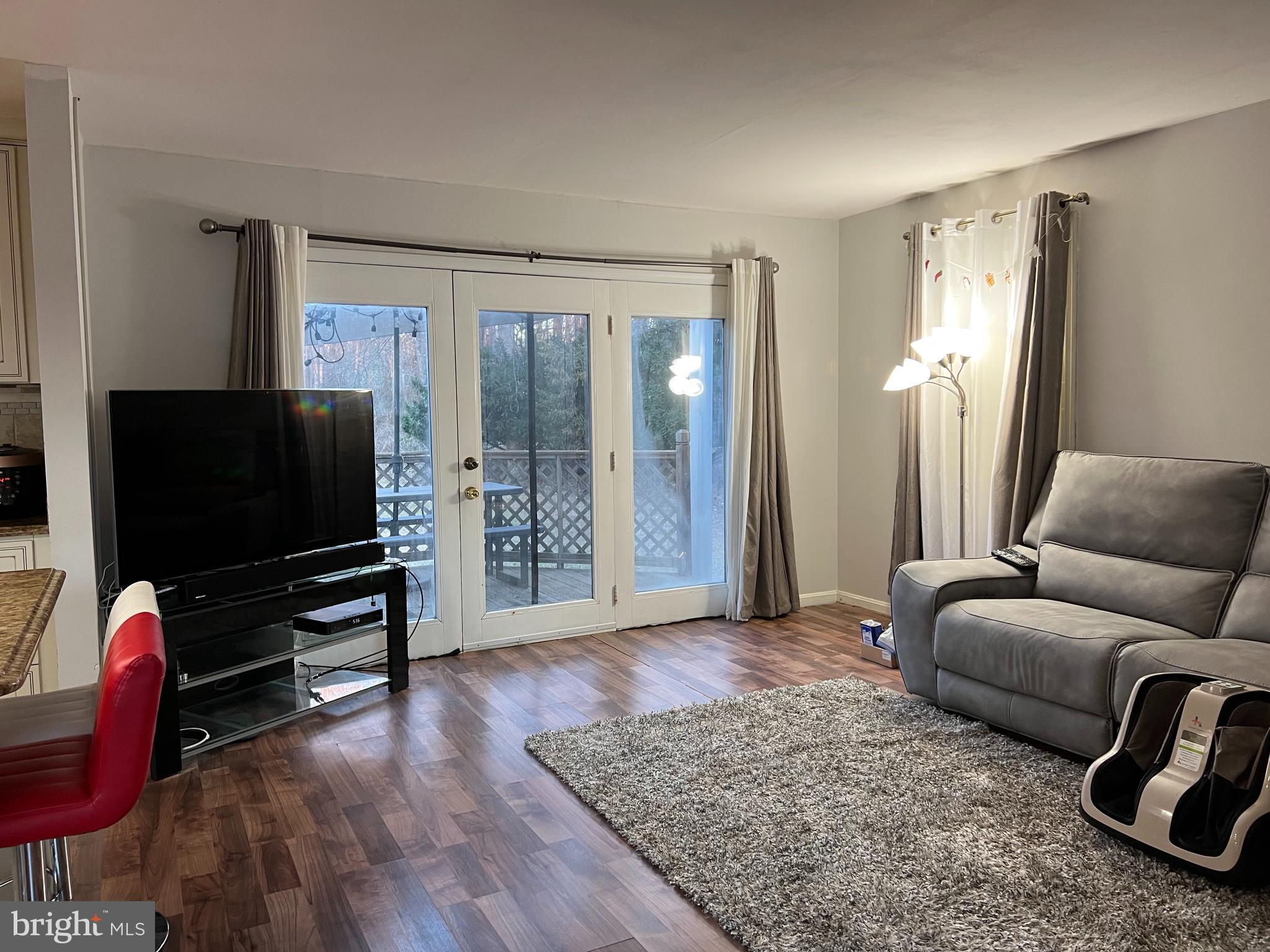 6329 Hillside Road, Unit 1 Springfield, VA 22152 - Photo 4 of 21