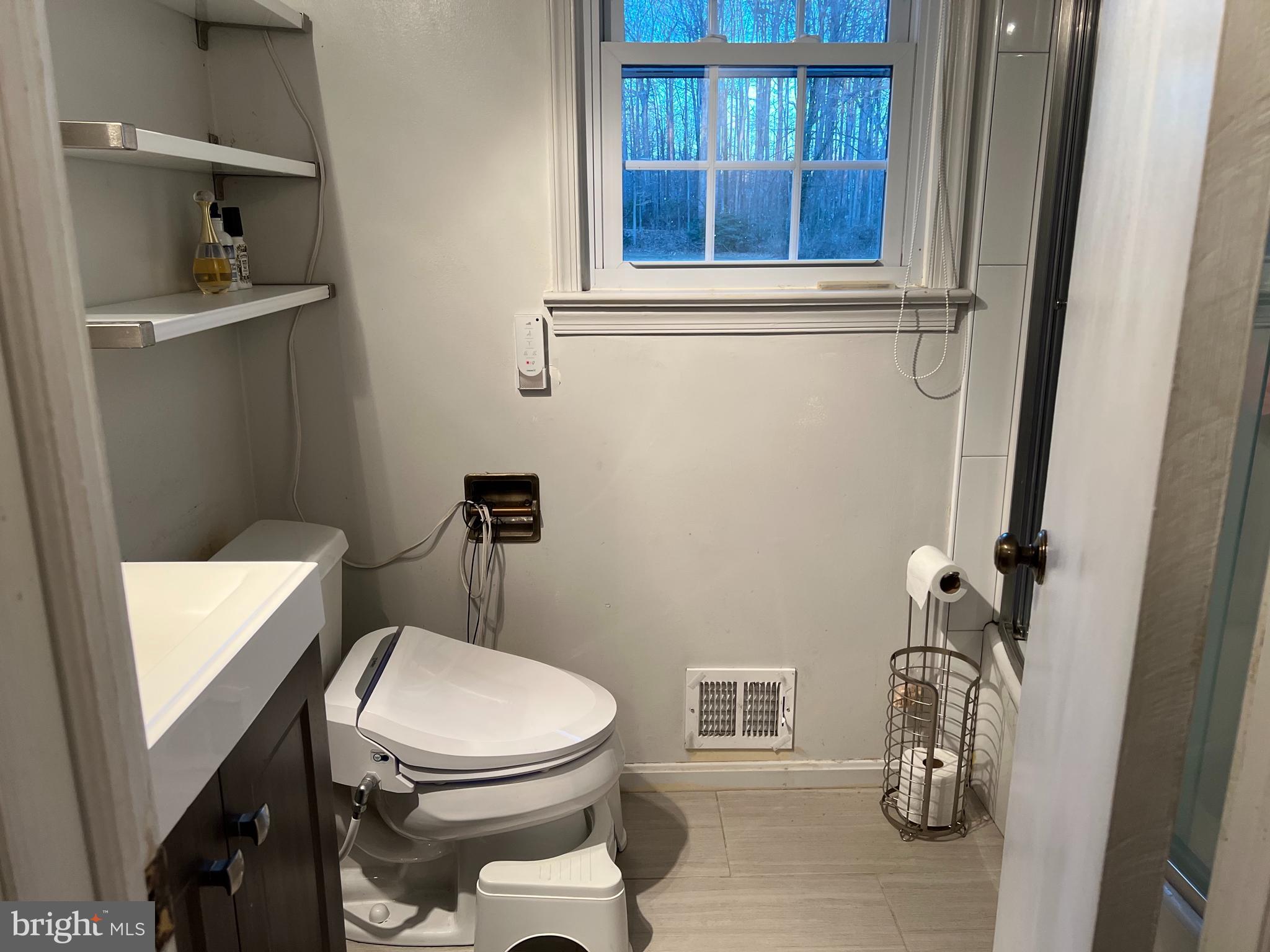 6329 Hillside Road, Unit 1 Springfield, VA 22152 - Photo 10 of 21