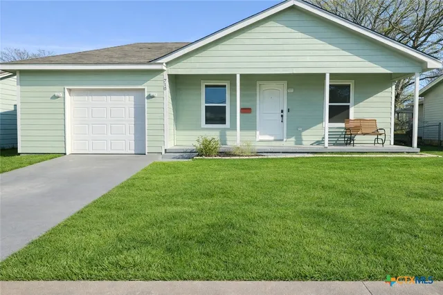 $1,200 | 710 Jefferis Avenue, Killeen, TX 76543