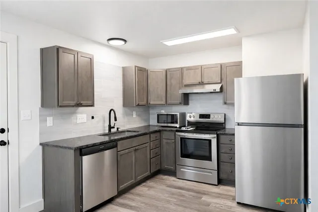 $1,200 | 710 Jefferis Avenue, Killeen, TX 76543