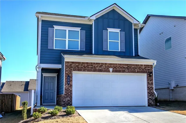 a view of front of a house