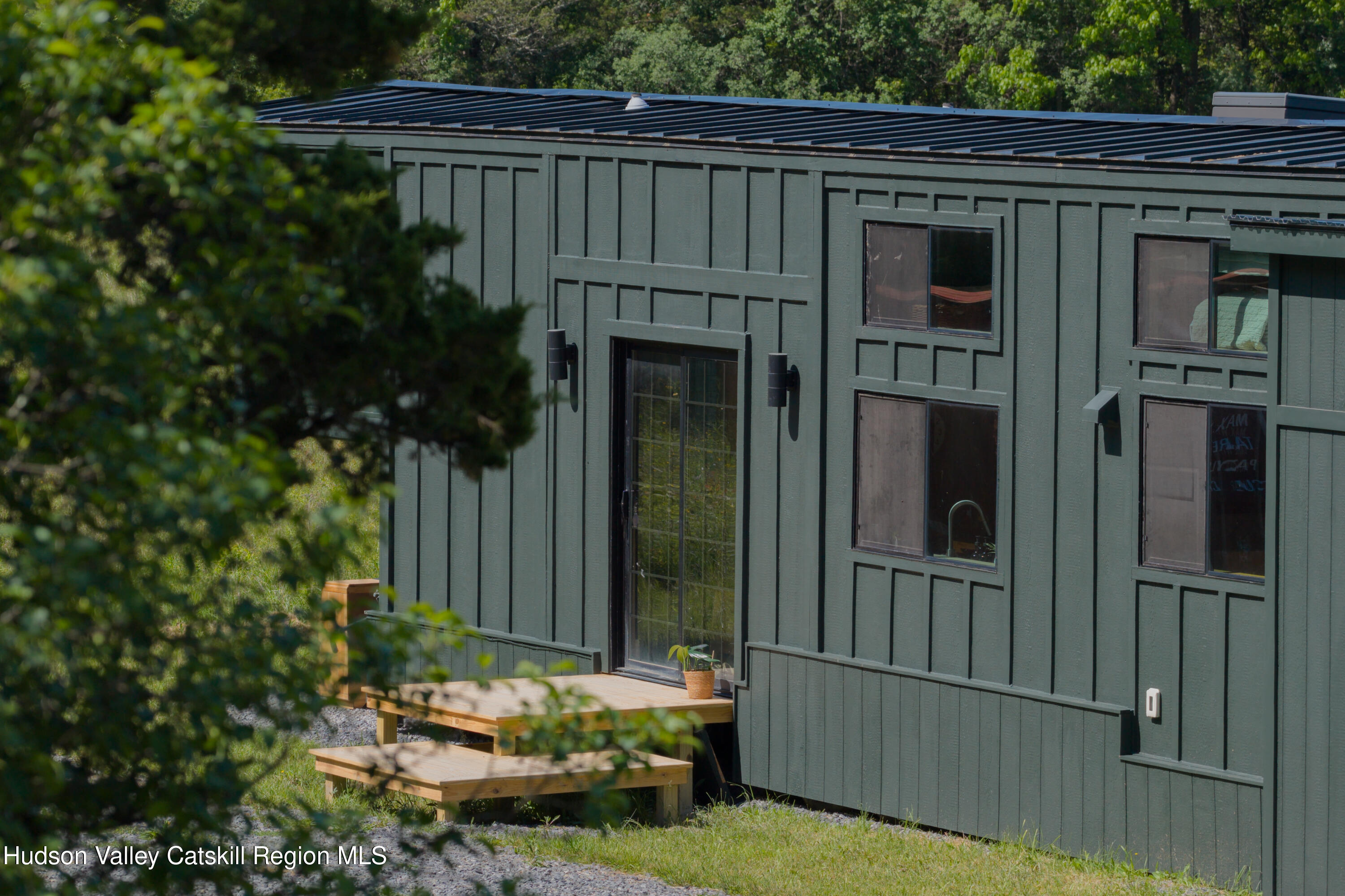 797 Flats Road Athens, NY 12015 - Photo 2 of 21 1_797_Flats_Rd__UpstateCurious-13