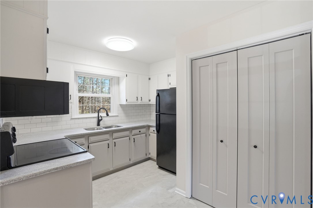 3488 Jefferson Landing Road Powhatan, VA 23139 - Photo 3 of 28