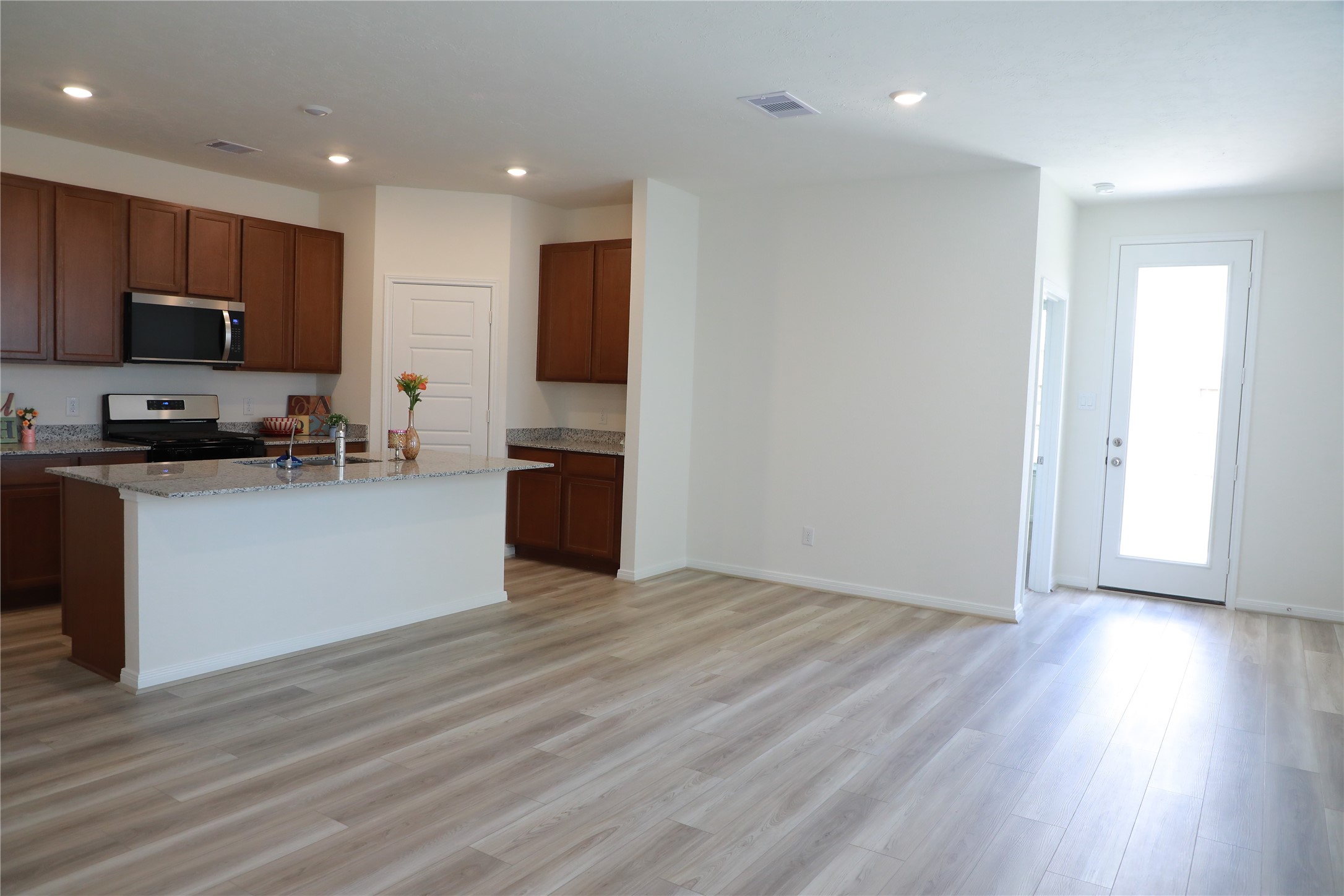 1419 Capitola Lane Rosharon, TX 77583 - Photo 13 of 41