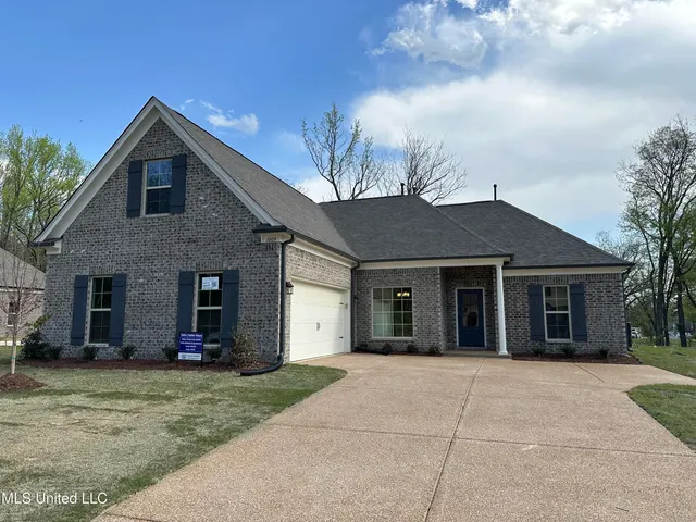 $349,900 | 1009 Collie Drive, Hernando, MS 38651