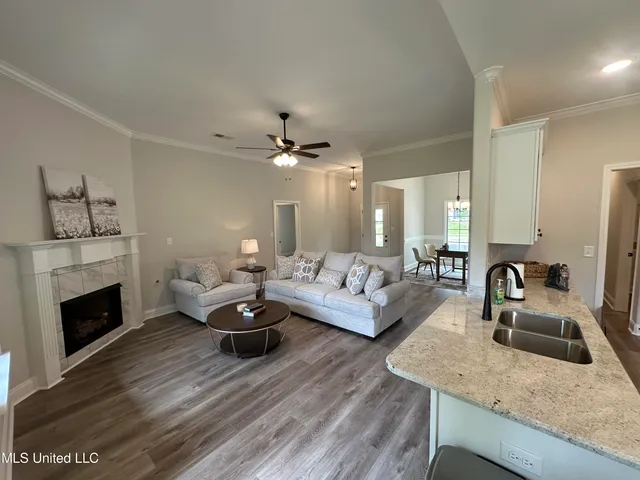 $349,900 | 1009 Collie Drive, Hernando, MS 38651