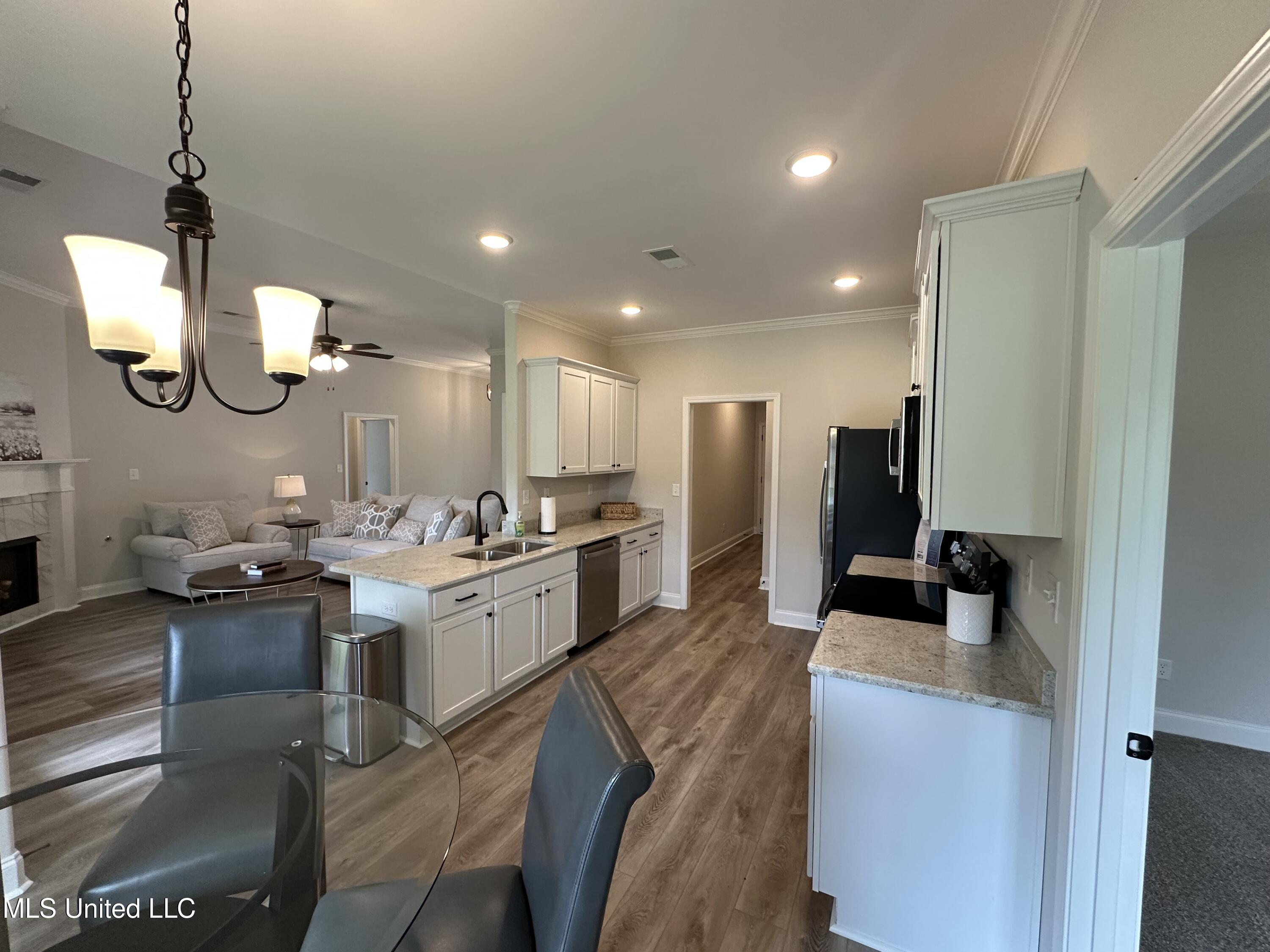 1009 Collie Drive Hernando, MS 38651 - Photo 9 of 18 IMG_6186