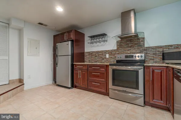 $235,000 | 1910 Fairmount Avenue, Unit A, Philadelphia, PA 19130