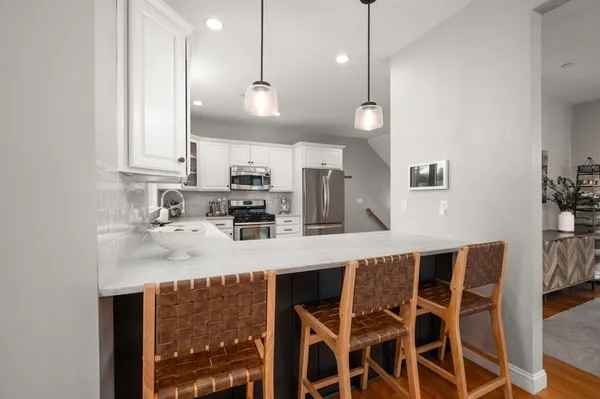 $889,900 | 8 Gates Lane, Unit A, Wakefield, MA 01880