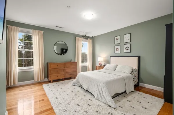 $889,900 | 8 Gates Lane, Unit A, Wakefield, MA 01880