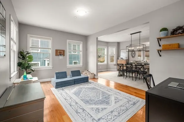 $889,900 | 8 Gates Lane, Unit A, Wakefield, MA 01880