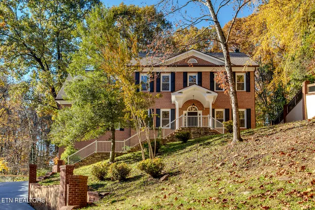$825,000 | 135 Amanda Drive, Oak Ridge, TN 37830