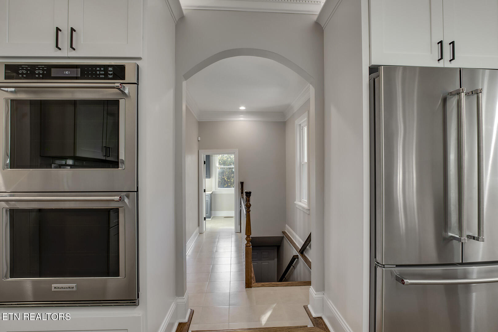 135 Amanda Drive Oak Ridge, TN 37830 - Photo 22 of 60 22_AmandaDrive_135_BackHallEntry