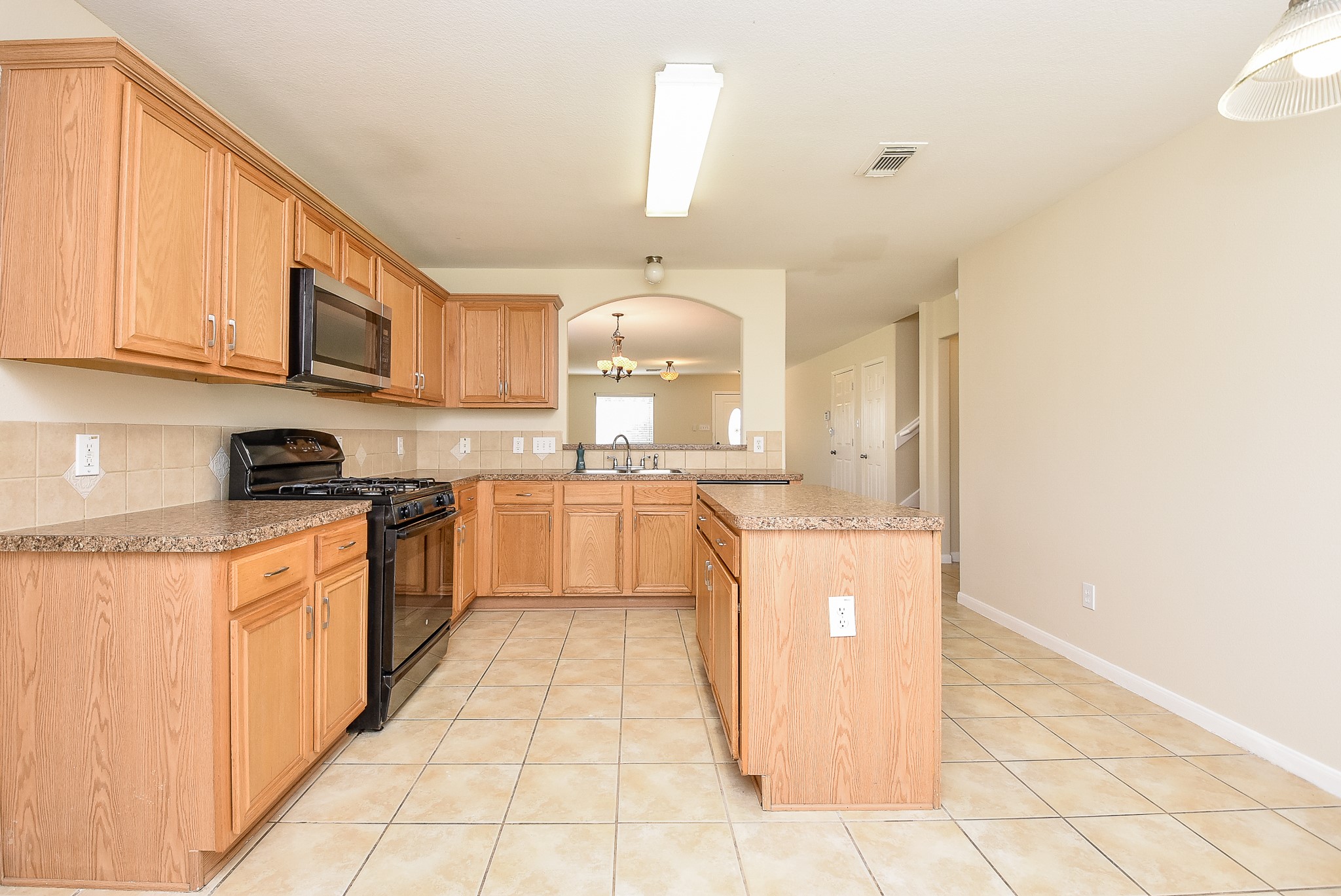 23527 Maple View Drive Spring, TX 77373 - Photo 8 of 25 Gallery Image 8