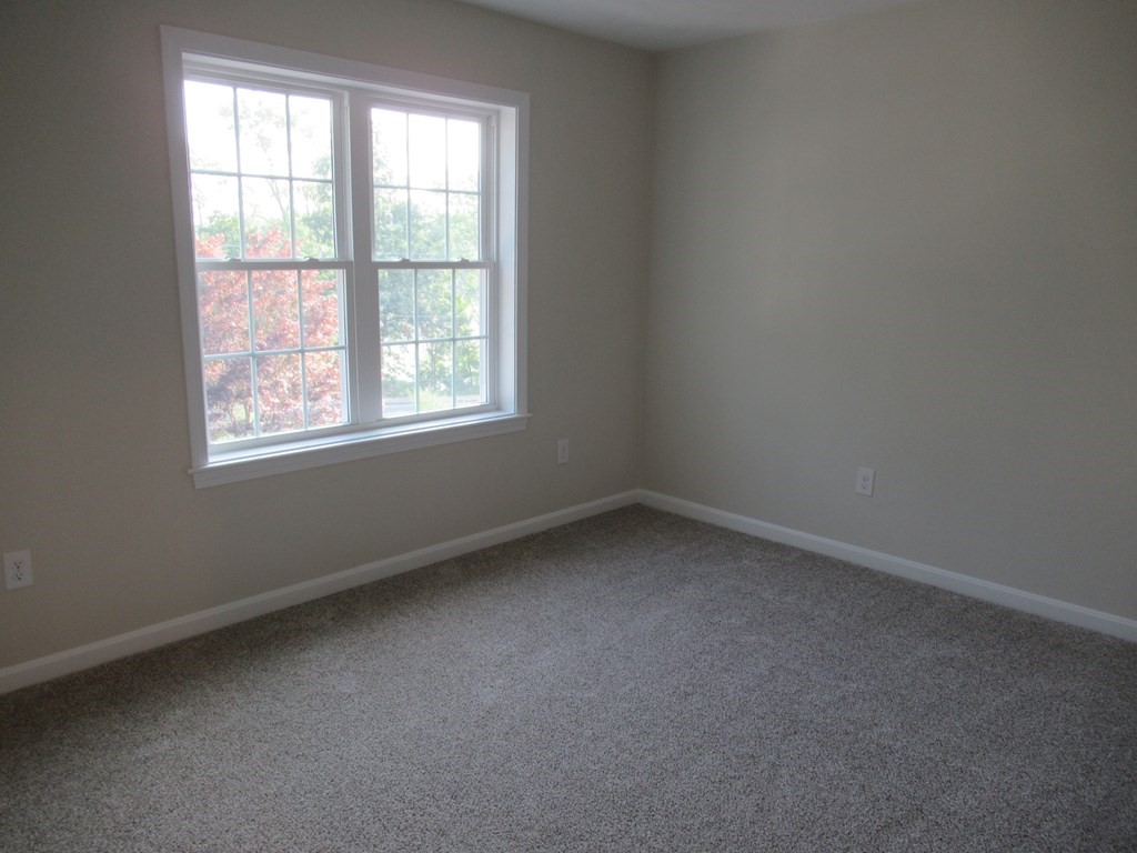 16 Farnum Street Uxbridge, MA 01569 - Photo 22 of 27 an empty room with a window