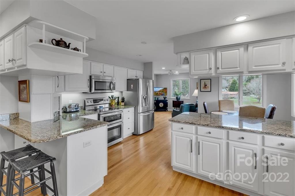 84 Spice Ridge Waynesville, NC 28786 - Photo 18 of 36 Gallery Image 18