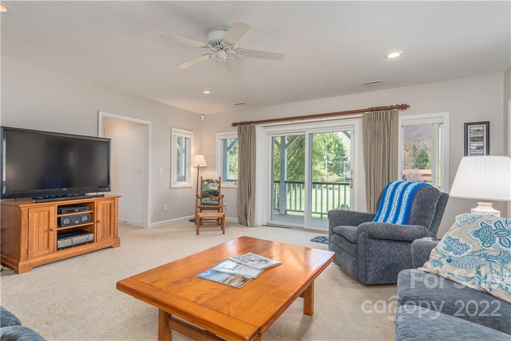84 Spice Ridge Waynesville, NC 28786 - Photo 32 of 36 Gallery Image 32