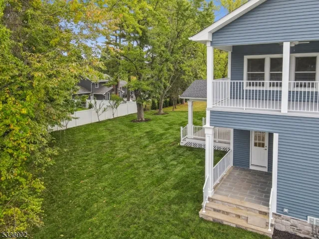 front view of house with a yard