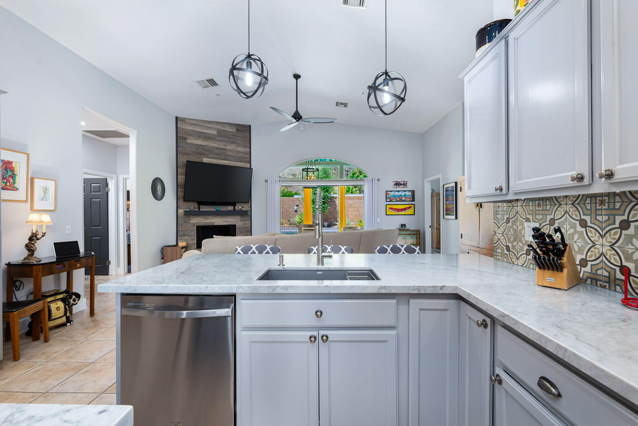 39015 Elna Way Cathedral City, CA 92234 - Photo 10 of 36 27-web-or-mls-LBElna-27