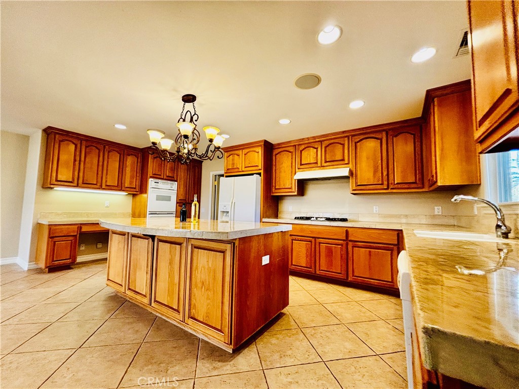 16875 Orangecrest Court Riverside, CA 92504 - Photo 5 of 24