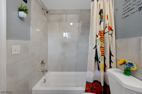 $2,900 | 73 Winans Avenue, Unit 1, Newark, NJ 07108